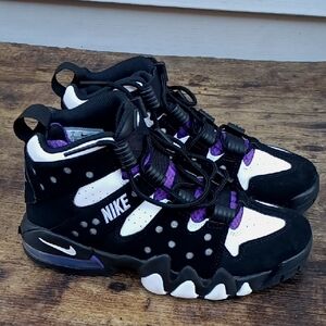Nike Kids Black and Purple Sneakers